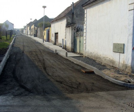 Oprava ulice v Nečichách